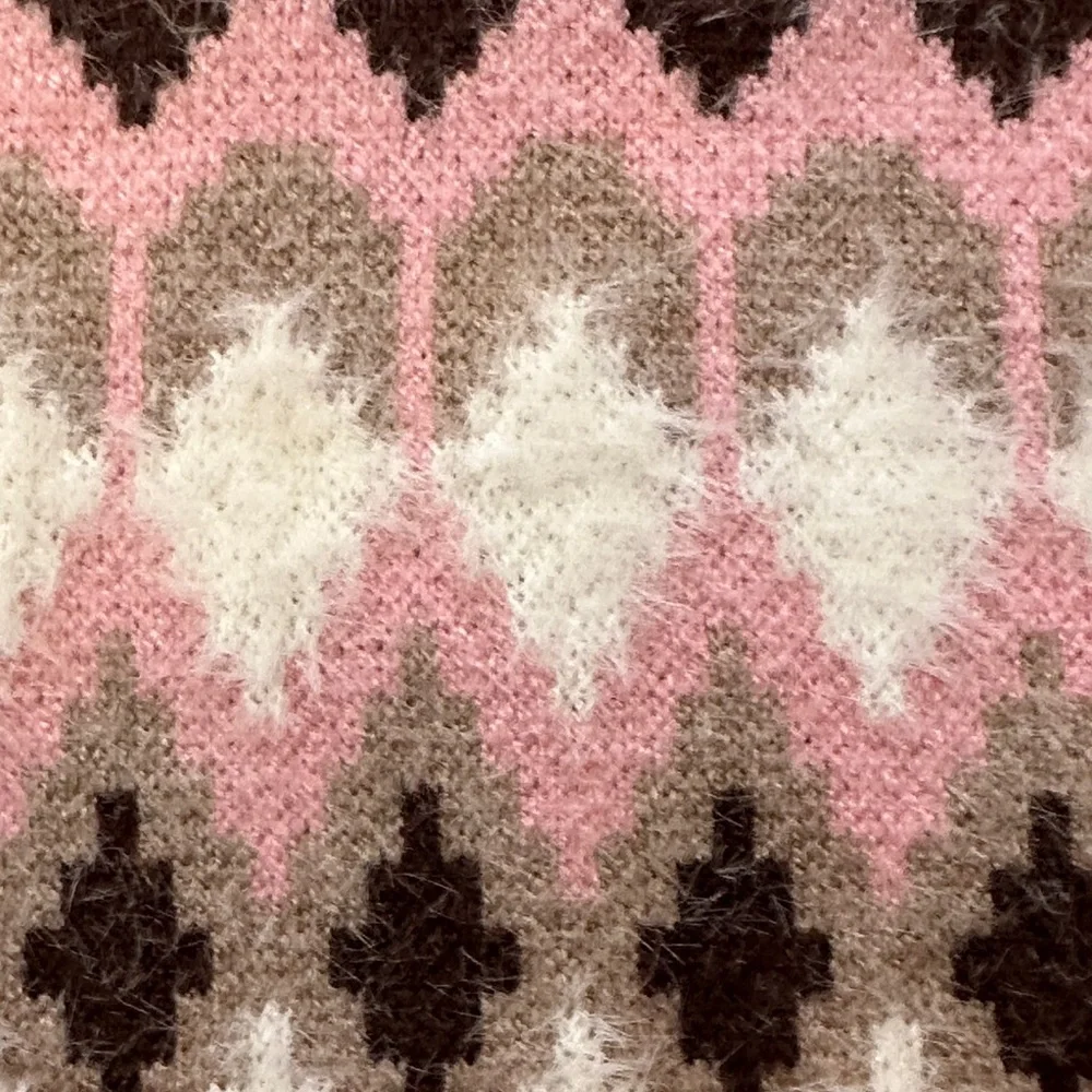 Rachel Zoe NWT Tan V-Neck Sweater with Zigzag Pattern - Picture 9 of 9